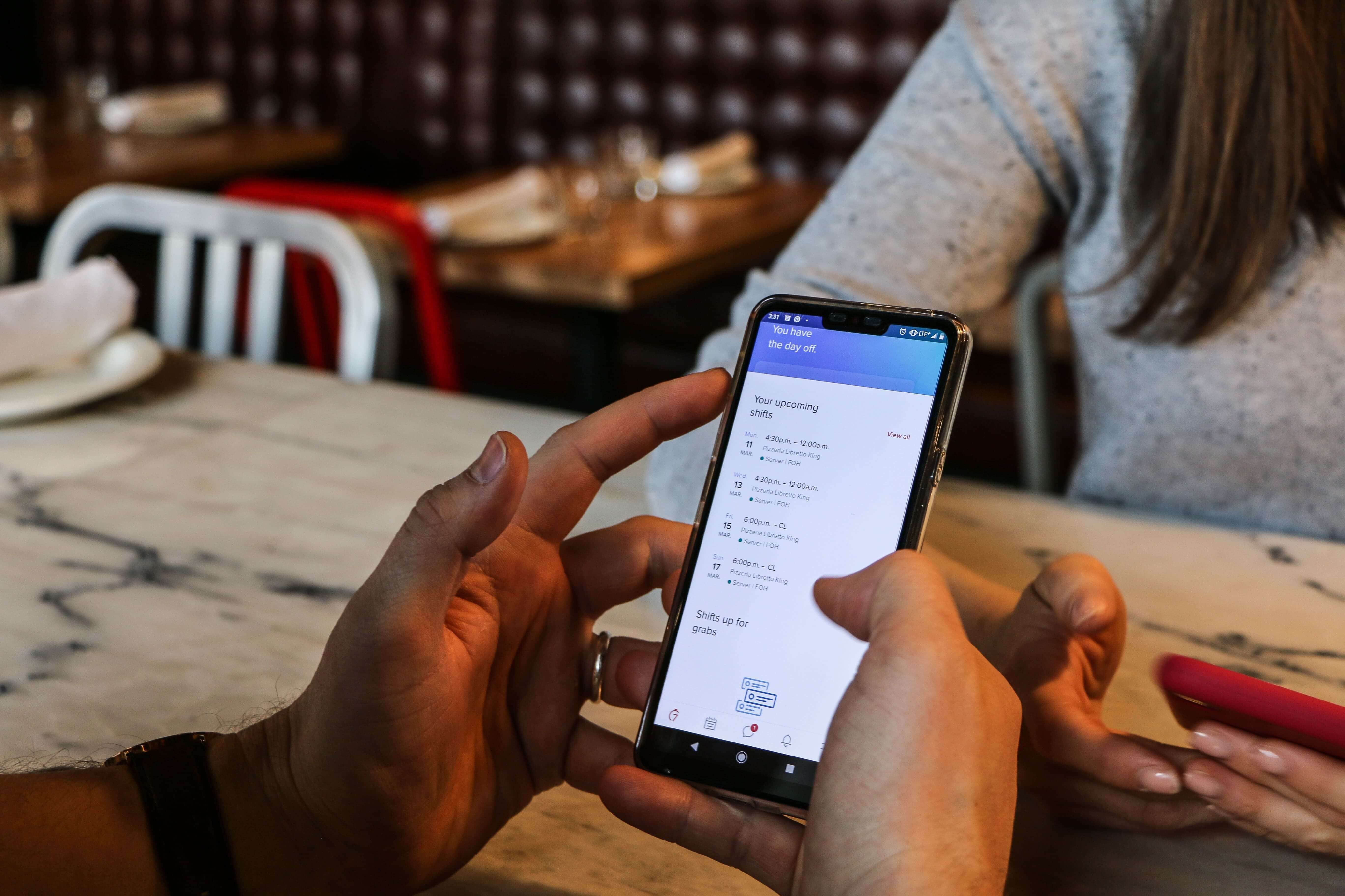 サイバー犯罪者からスマートフォンの安全を守る サイバー犯罪者からスマートフォンの安全を守る